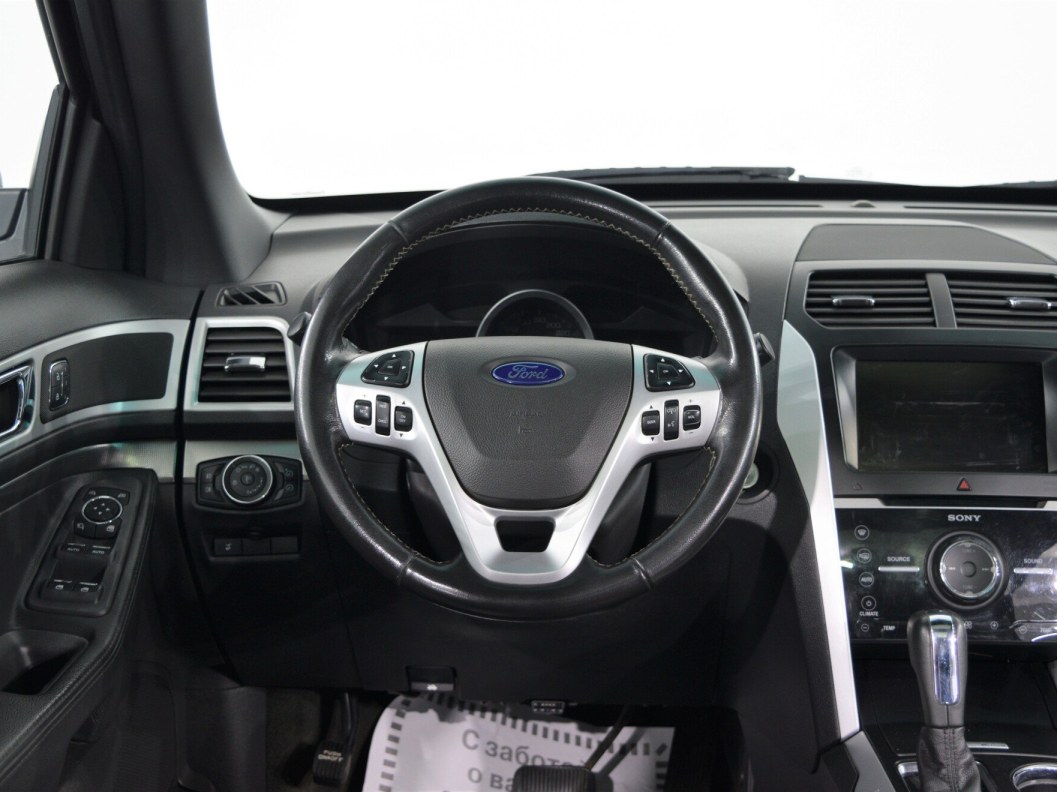 Ford Explorer Sport 3.5  фото 22