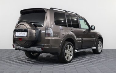 Mitsubishi Pajero Ultimate S72 3.2 АКПП превью 6