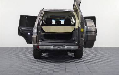 Mitsubishi Pajero Ultimate S72 3.2 АКПП превью 9