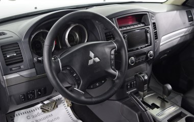 Mitsubishi Pajero Ultimate S72 3.2 АКПП превью 21