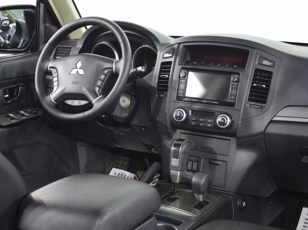 Mitsubishi Pajero Ultimate S72 3.2 АКПП фото 23
