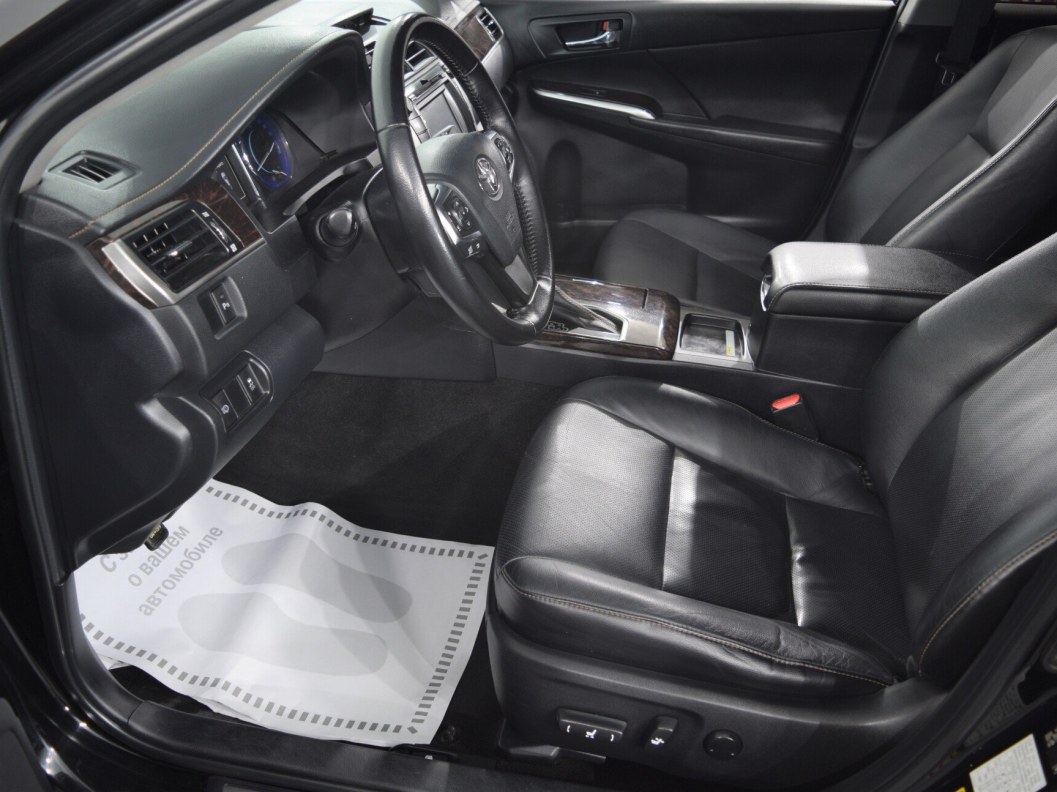 Toyota Camry Престиж 2.5 АКПП фото 10