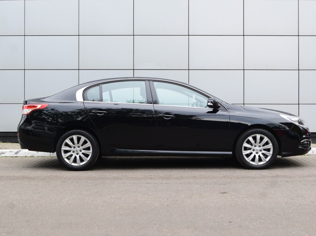 Renault Latitude Dynamique 2.0 CVT фото 4