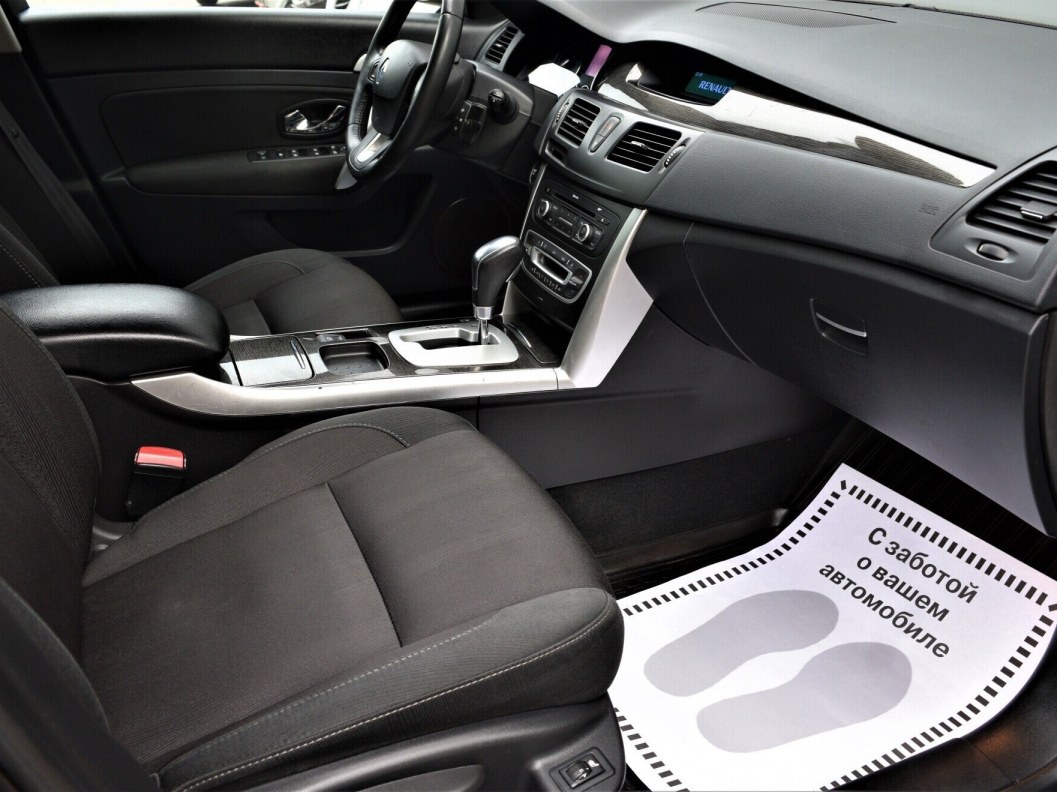 Renault Latitude Dynamique 2.0 CVT фото 11