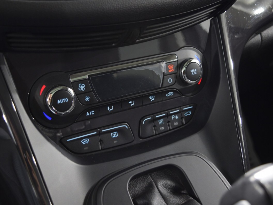 Ford Kuga 2.0  фото 17