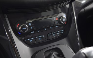 Ford Kuga 2.0  превью 17