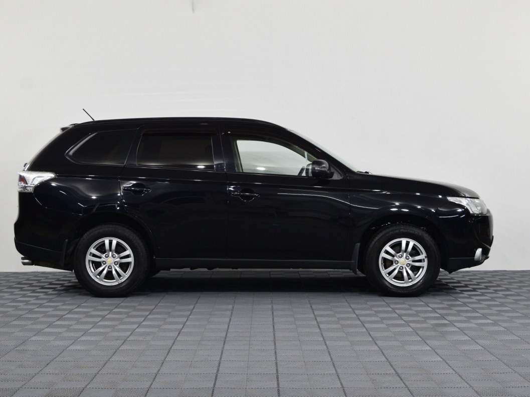 Mitsubishi Outlander Intense S80 2.0 CVT фото 4