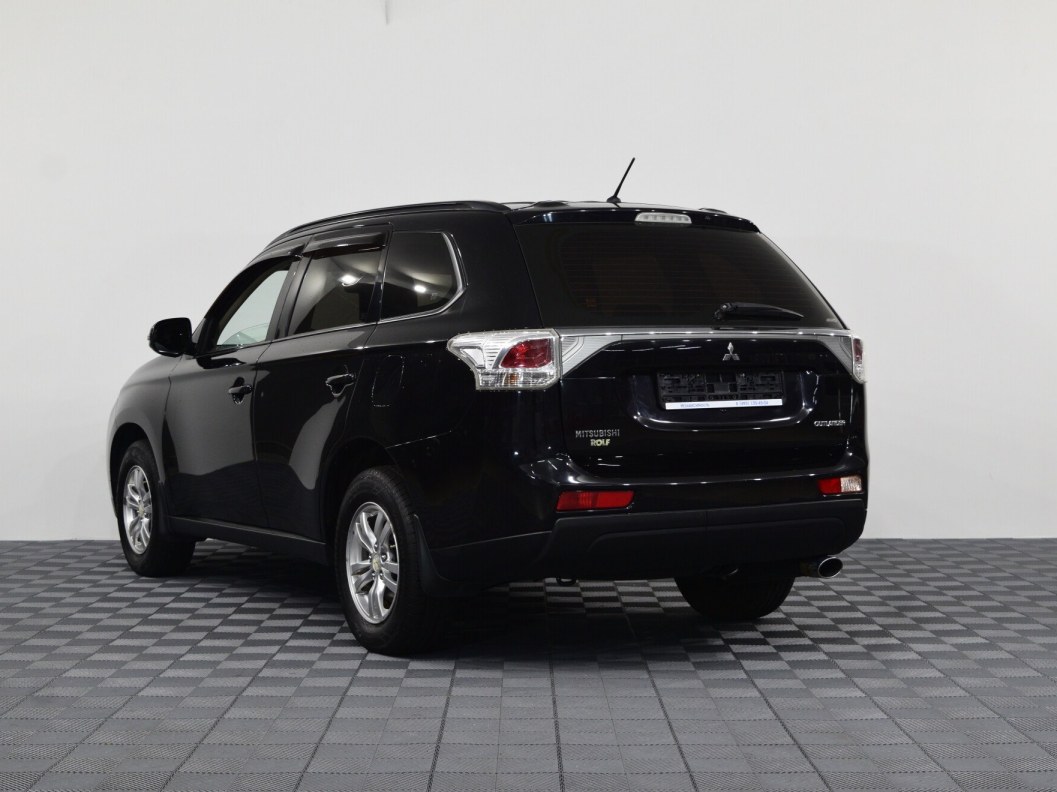 Mitsubishi Outlander Intense S80 2.0 CVT фото 8
