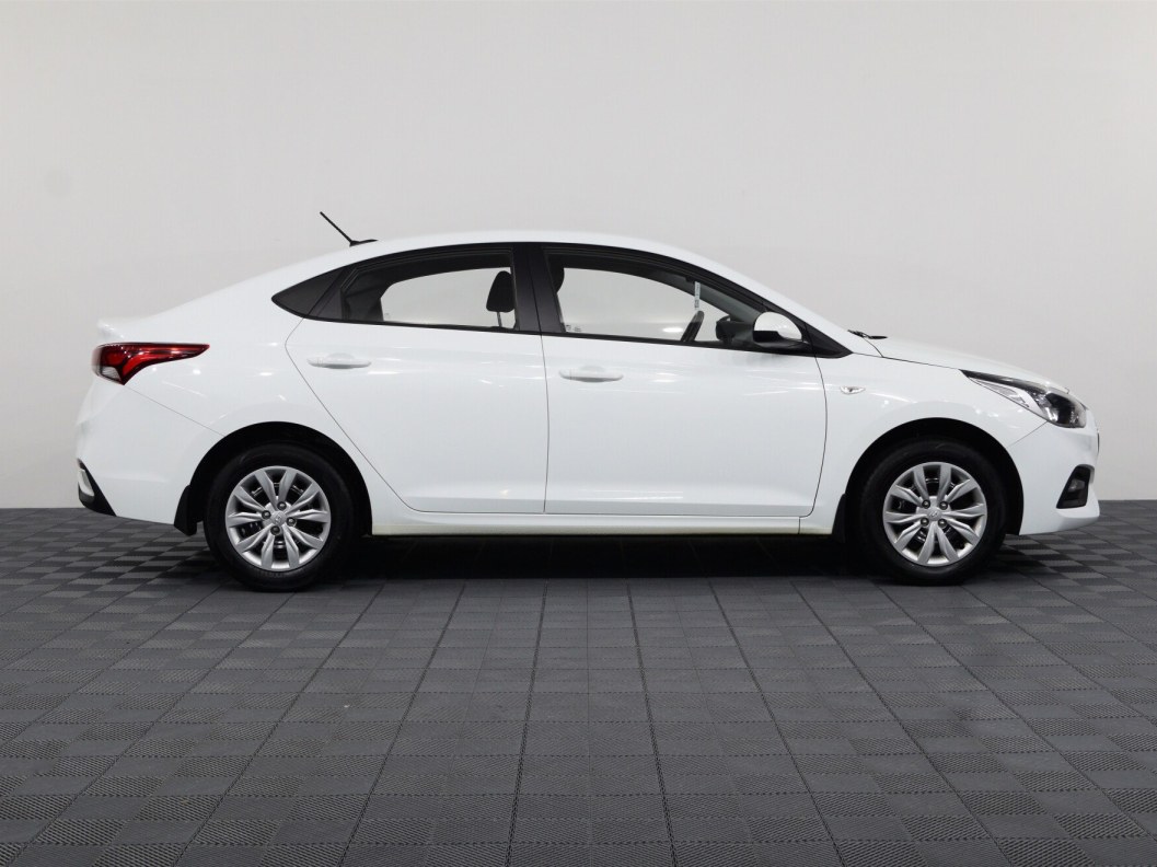 Hyundai Solaris Comfort 1.4 АКПП фото 4