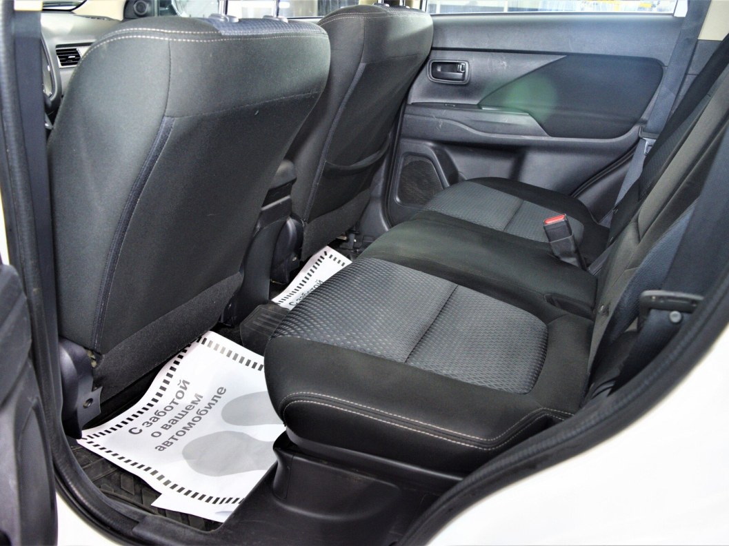 Mitsubishi Outlander Inform S02 2.0 CVT фото 13