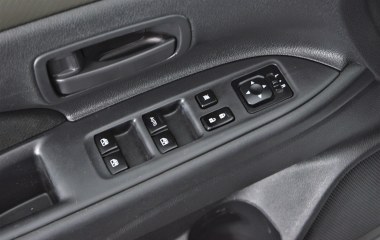 Mitsubishi Outlander Inform S02 2.0 CVT превью 14