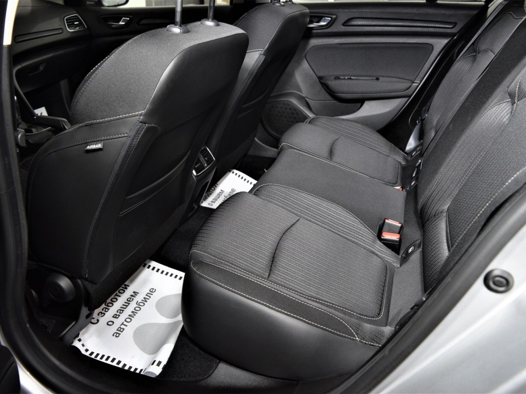Renault Megane 1.5  фото 13