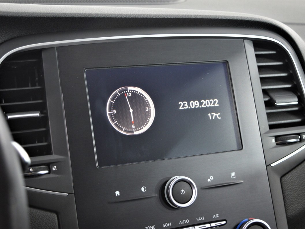 Renault Megane 1.5  фото 15