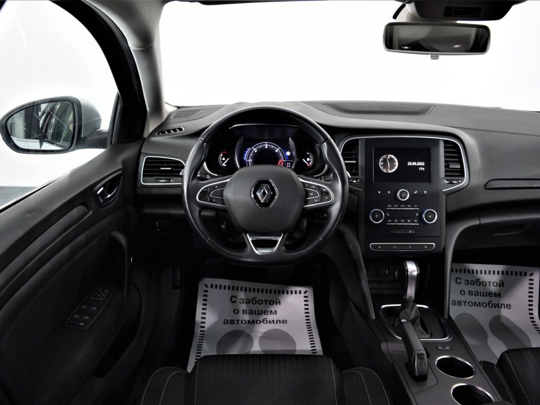 Renault Megane 1.5  фото 19