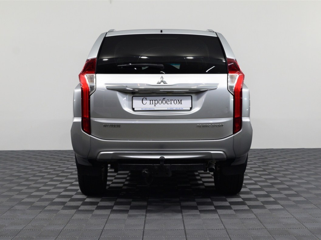 Mitsubishi Pajero Sport 2.4 МКПП фото 7