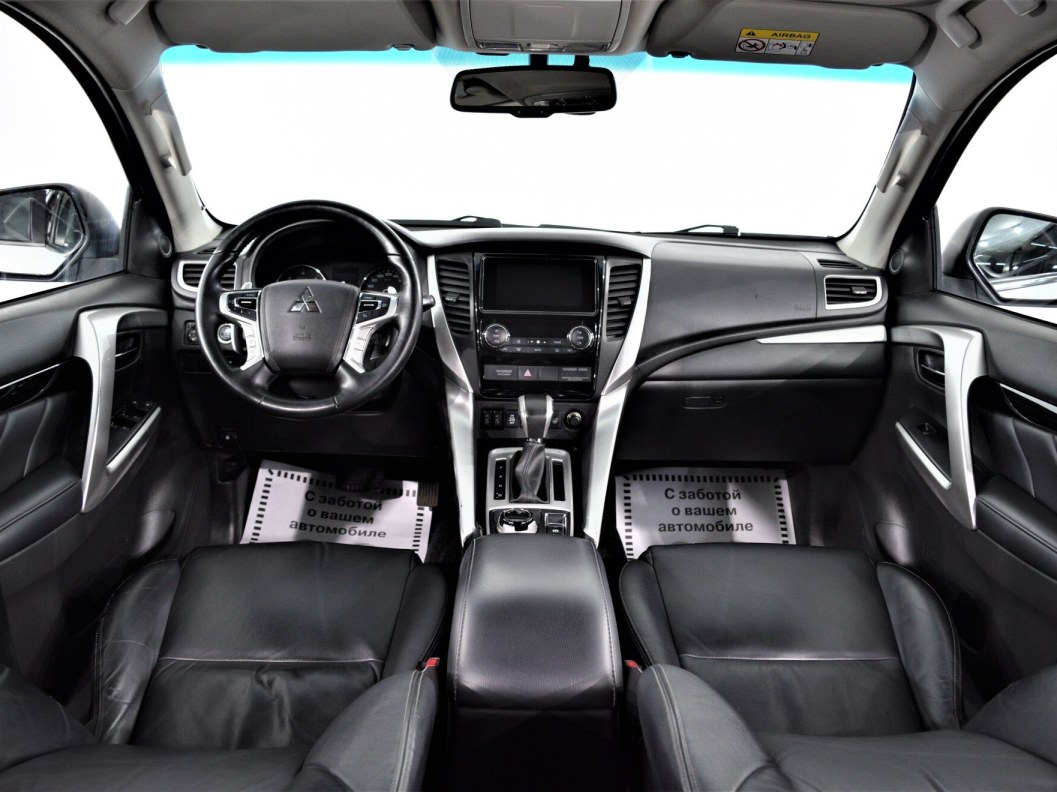 Mitsubishi Pajero Sport 2.4 МКПП фото 10