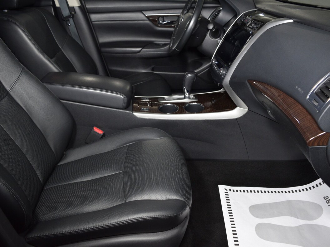 Nissan Teana Elegance 2.5  фото 11