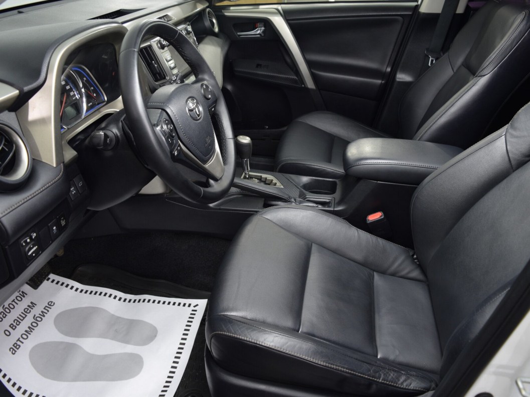 Toyota RAV4 Престиж Плюс 2.2 АКПП фото 9