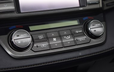 Toyota RAV4 Престиж Плюс 2.2 АКПП превью 14