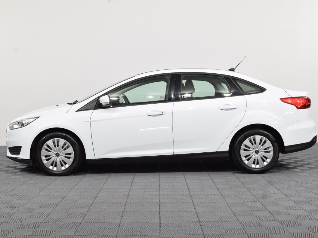 Ford Focus Trend 1.6  фото 5
