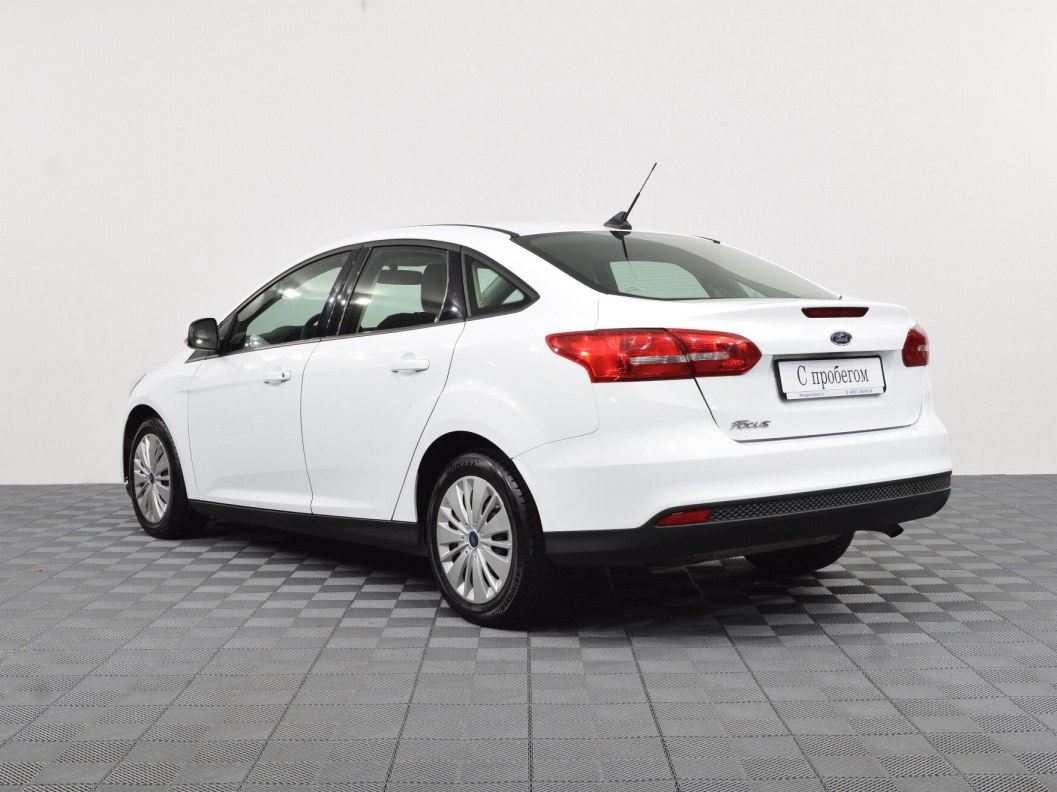 Ford Focus Trend 1.6  фото 8