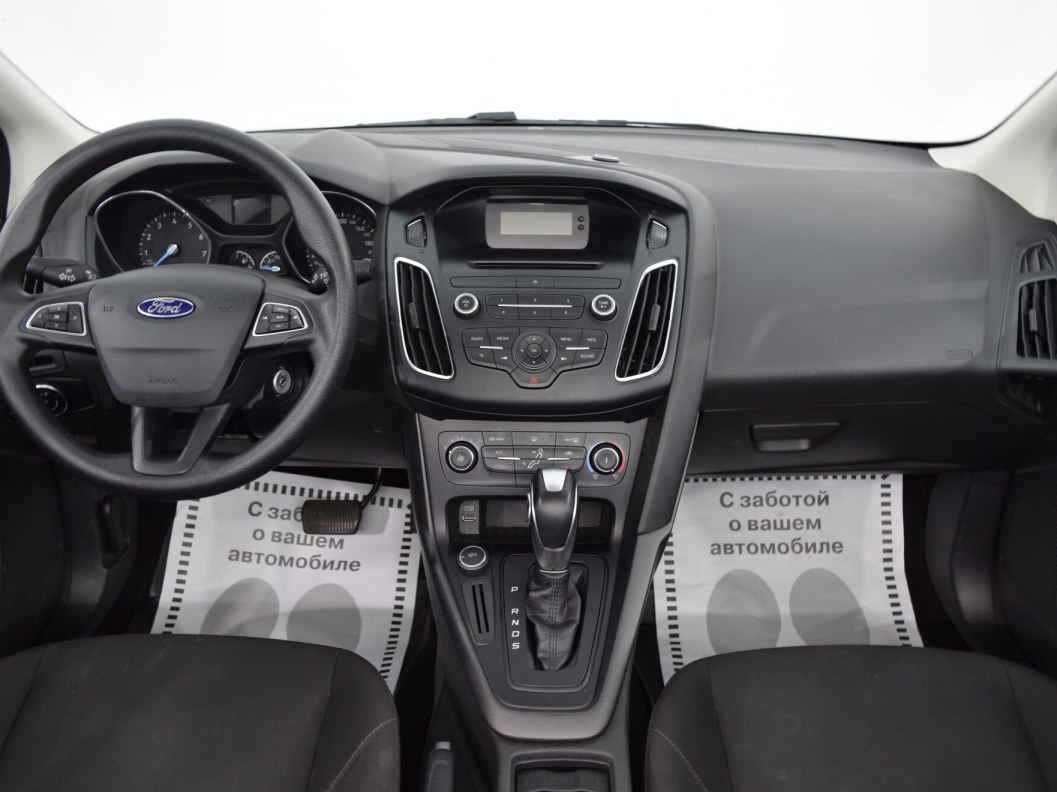 Ford Focus Trend 1.6  фото 10