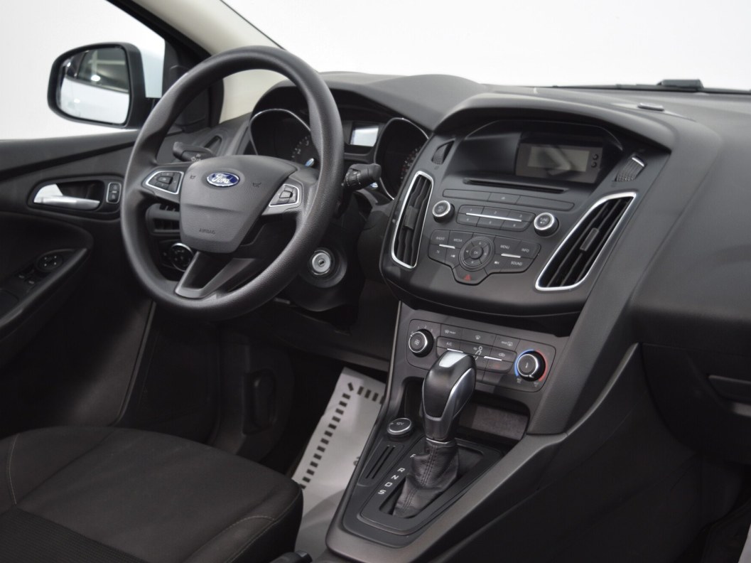 Ford Focus Trend 1.6  фото 16