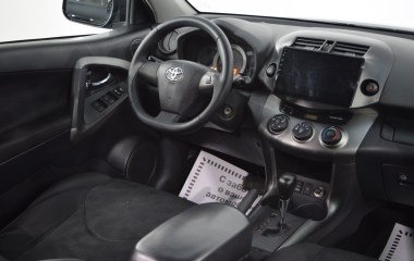Toyota RAV4 2.0 CVT превью 11