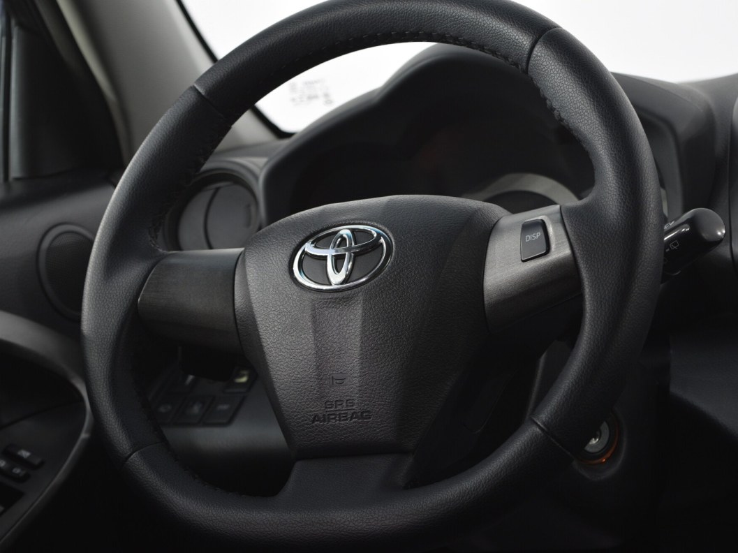 Toyota RAV4 2.0 CVT фото 17