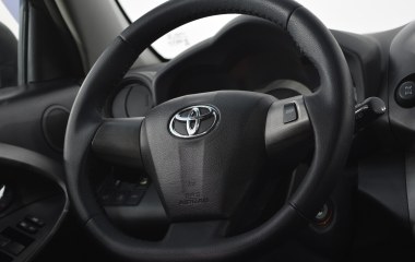 Toyota RAV4 2.0 CVT превью 17