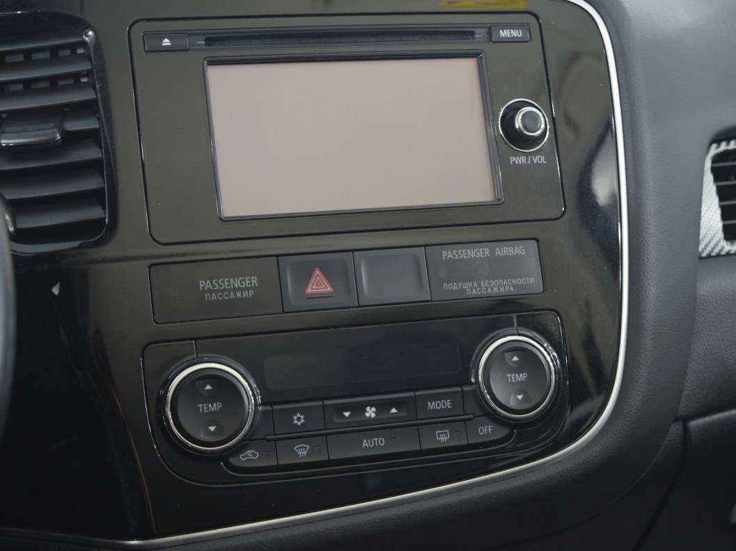 Mitsubishi Outlander Instyle S81 2.0 CVT фото 15
