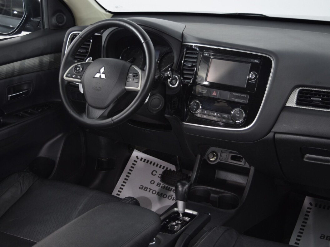Mitsubishi Outlander Instyle S81 2.0 CVT фото 19