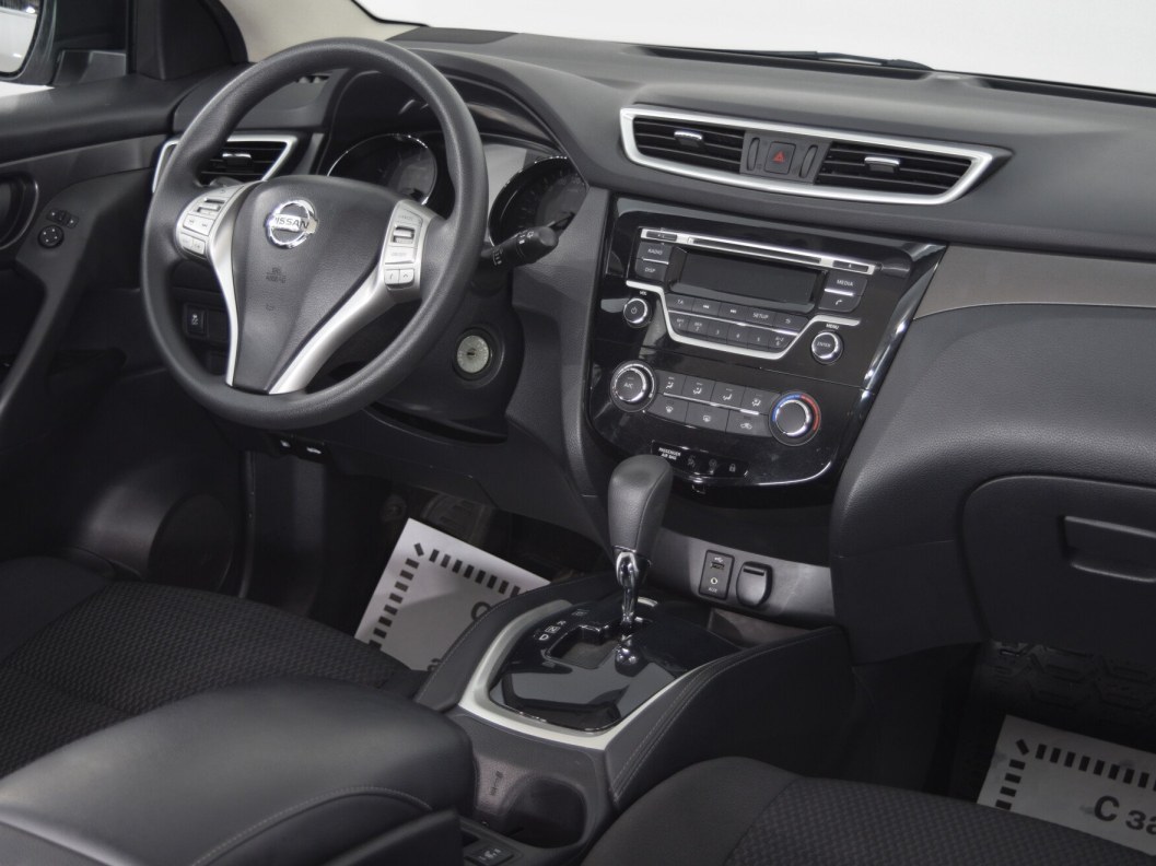 Nissan Qashqai LE 2.0 CVT фото 16