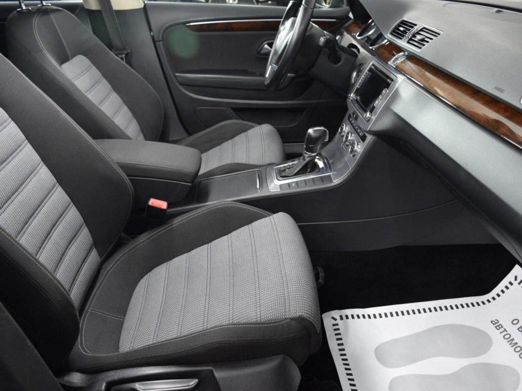 Volkswagen Passat CC 1.8 DSG фото 11