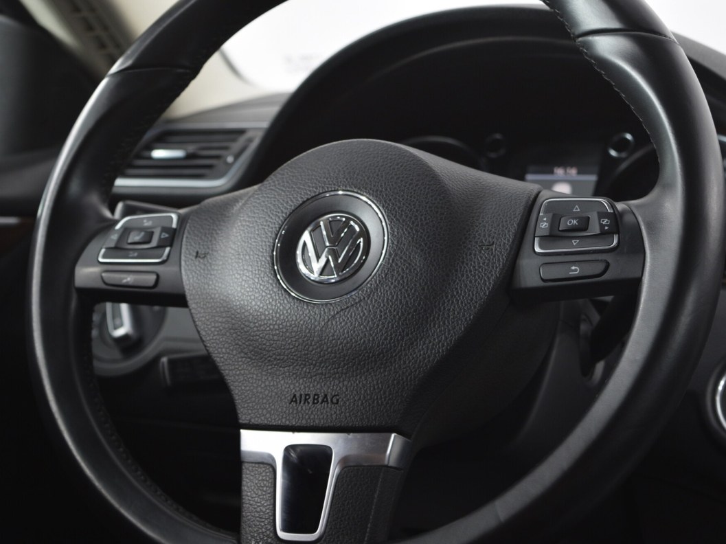 Volkswagen Passat CC 1.8 DSG фото 15