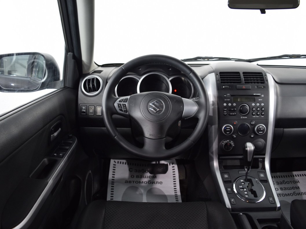 Suzuki Grand Vitara 2.0 АКПП фото 15