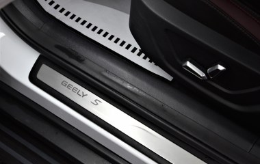 Geely Coolray Flagship Sport 1.5 АМТ превью 14