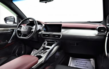 Geely Coolray Flagship Sport 1.5 АМТ превью 18