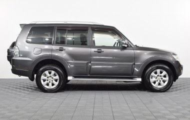 Mitsubishi Pajero 3.2 АКПП превью 4