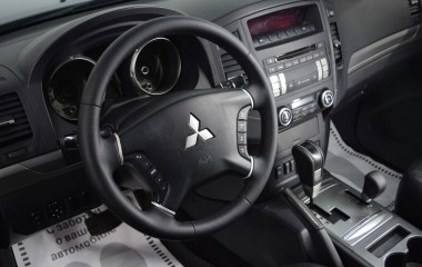 Mitsubishi Pajero 3.2 АКПП превью 16