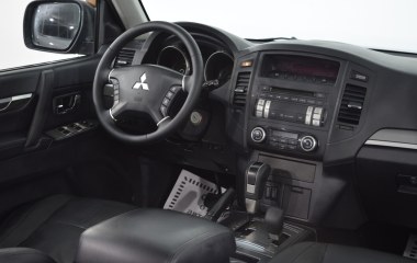 Mitsubishi Pajero 3.2 АКПП превью 18
