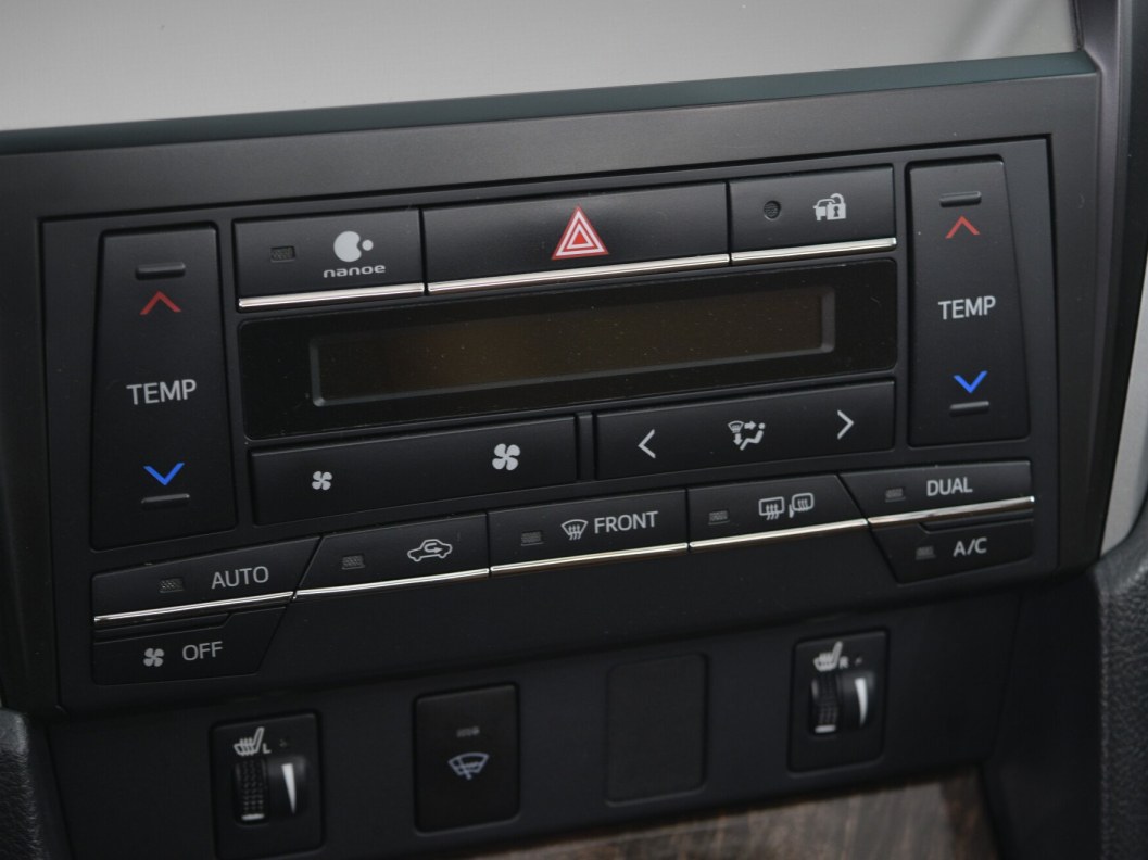Toyota Camry 2.5 АКПП фото 20