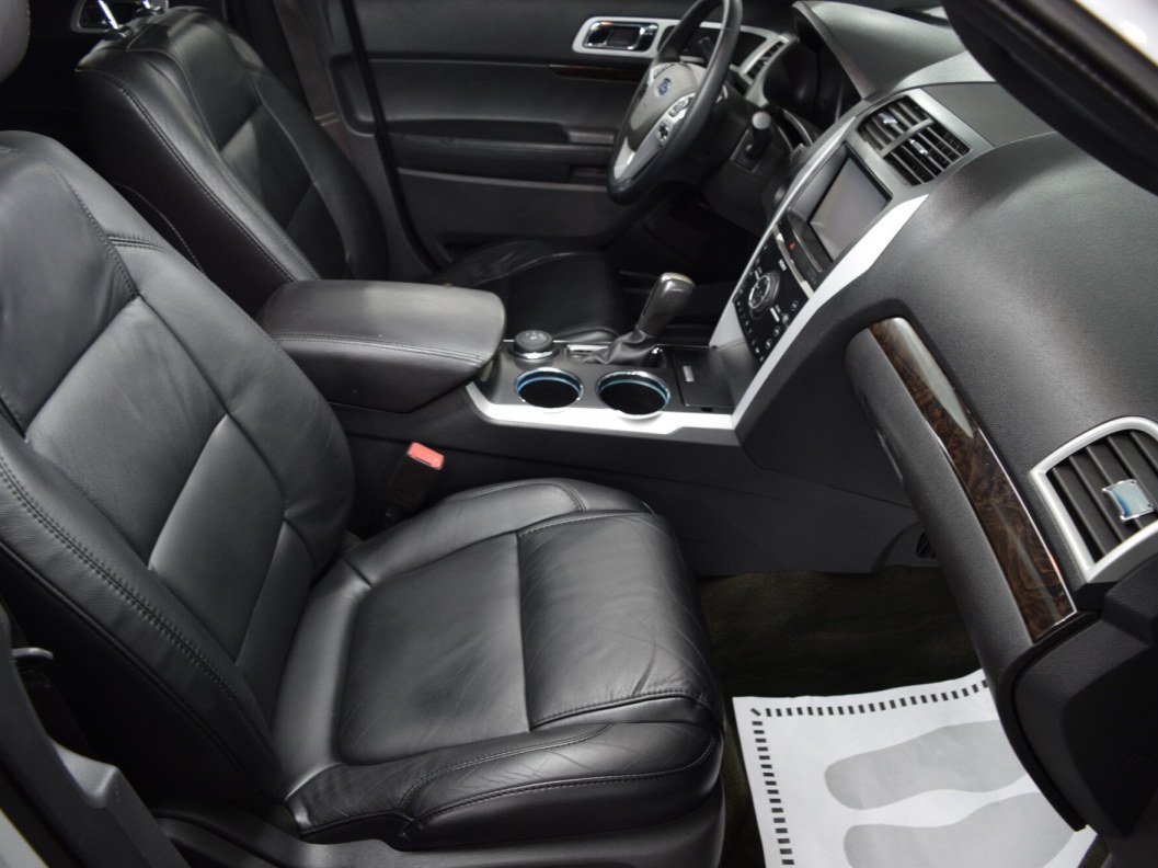 Ford Explorer 3.5  фото 11