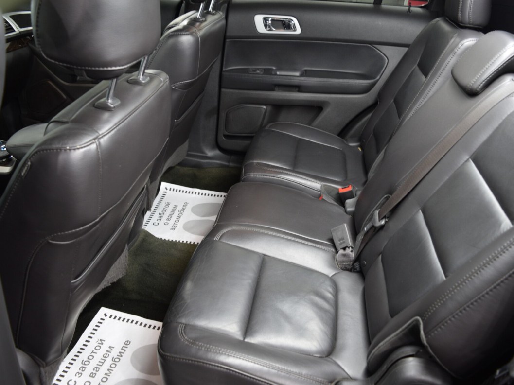 Ford Explorer 3.5  фото 13
