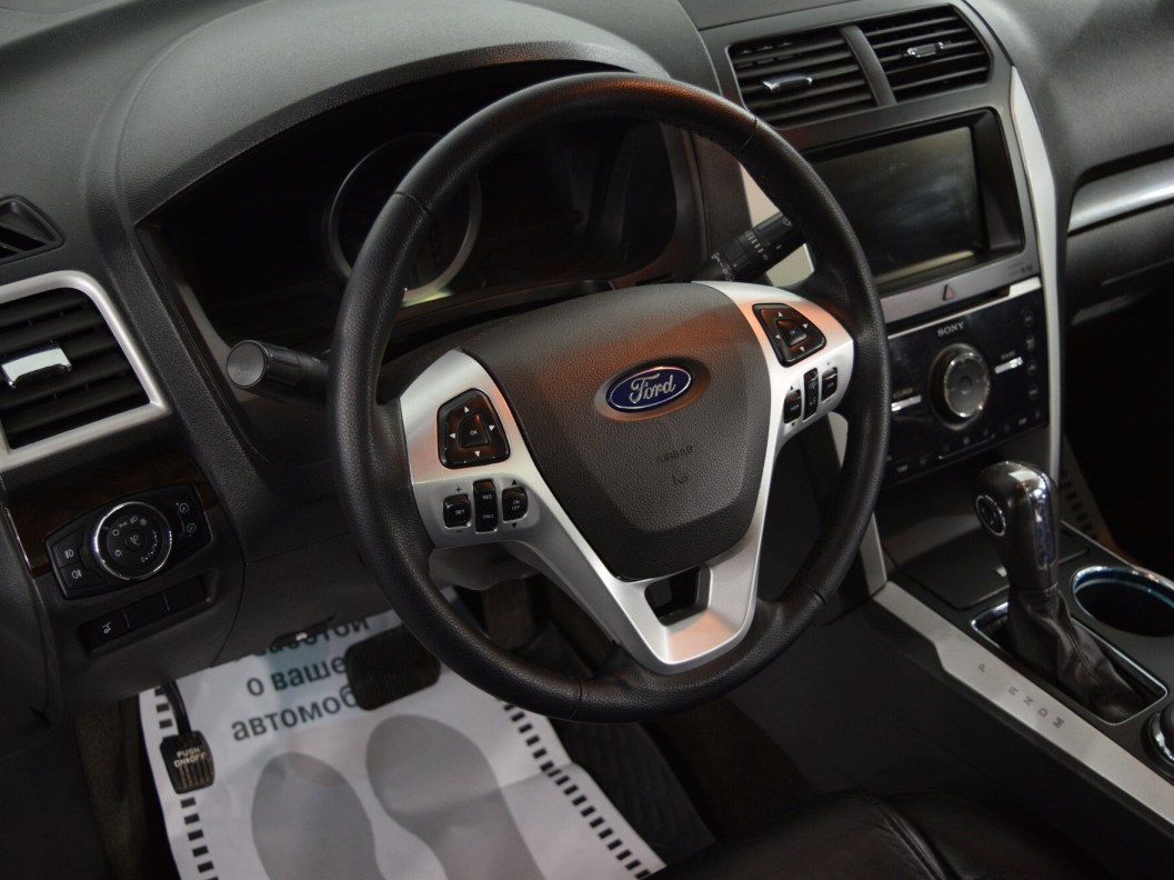 Ford Explorer 3.5  фото 16