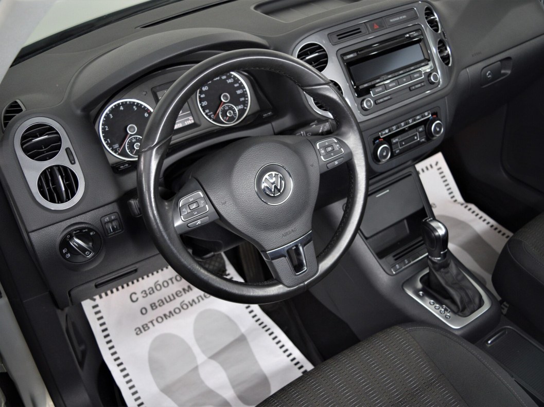 Volkswagen Tiguan Avenue 1.4 DSG фото 17