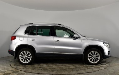Volkswagen Tiguan Avenue 2.0 АКПП превью 3