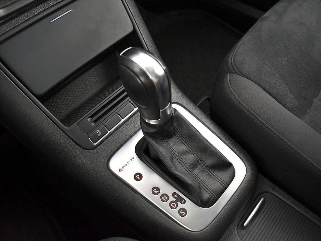 Volkswagen Tiguan Avenue 2.0 АКПП фото 15