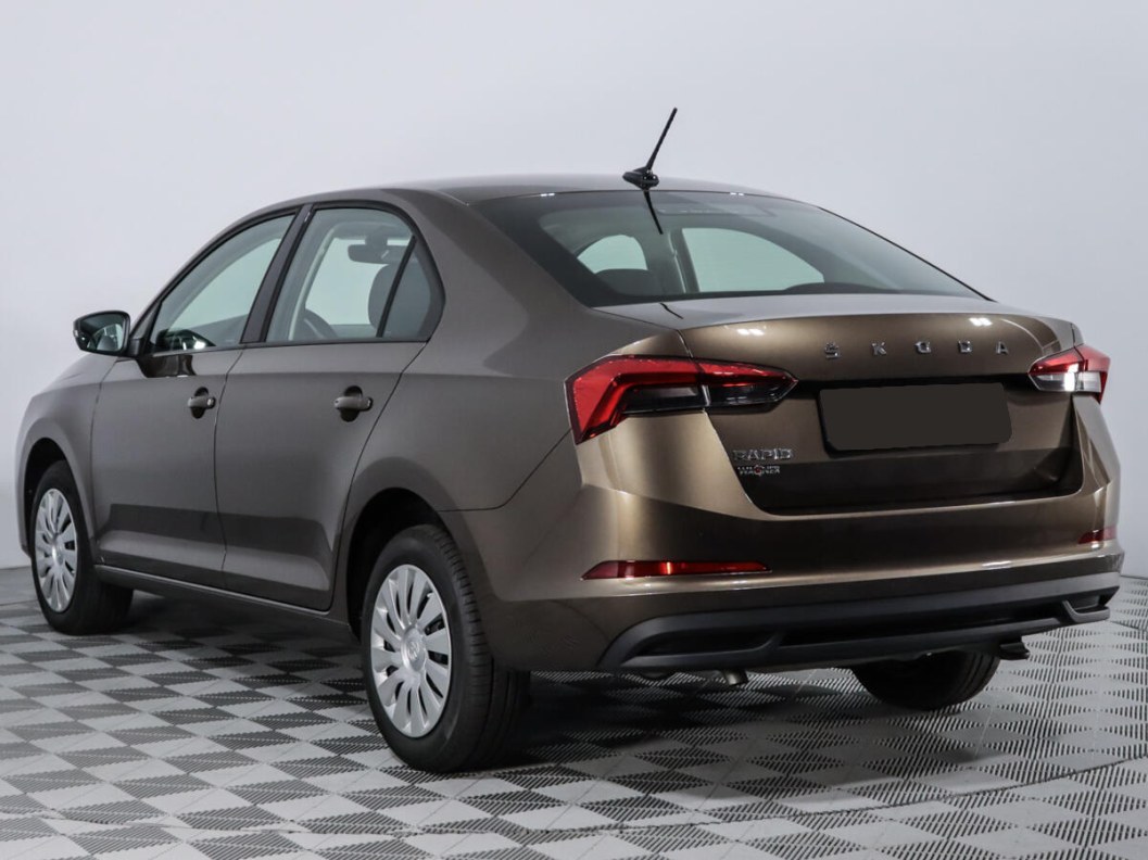 Skoda Rapid 1.6 МКПП фото 8