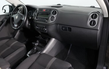 Volkswagen Tiguan 2.0 АКПП превью 9